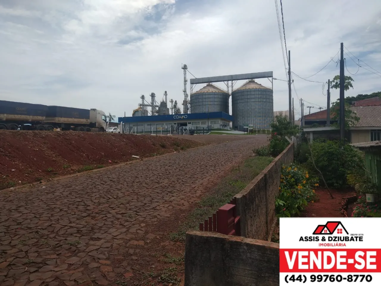 Terreno com casa de madeira perto da coamo em Iretama - PR — foto 5