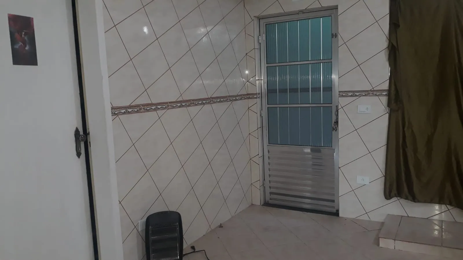 Sobrado + casa a venda em Curitiba-PR — foto 4