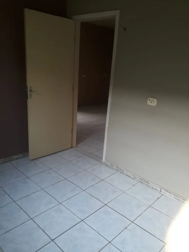 Casa bem localizada em Arapongas Pr — foto 8