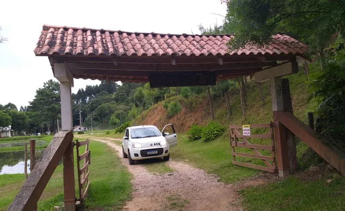 Chácara de Lazer a venda em Quitandinha Paraná