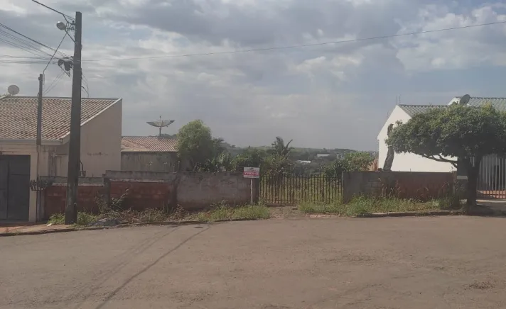 Terreno grande a venda no centro de Iretama !