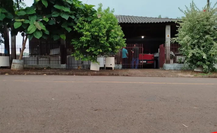 Casa a venda muito bem localizada em Iretama-PR